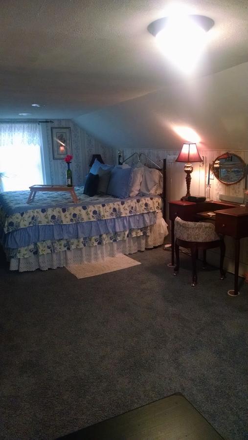 Lake Valley Legends B&B Уоткинс-Глен Экстерьер фото